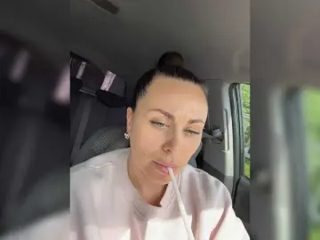 -Hennessy-  live sex cam