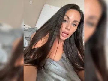 -Hennessy-  live sex cam