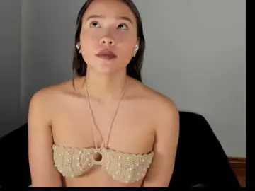 Bellaroch  live sex cam