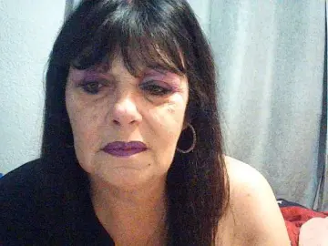 Charms  live sex cam