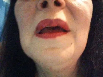 Charms  live sex cam