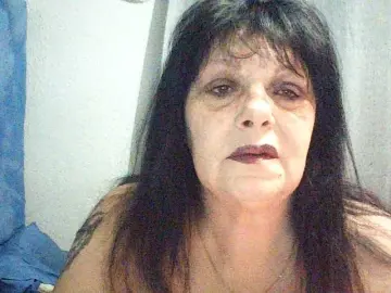 Charms  live sex cam