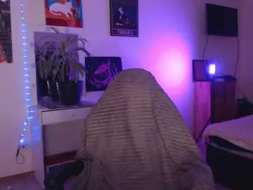 Greeenfriends6969  live sex cam