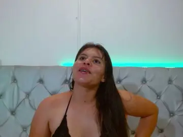 LuciaEvansC  live sex cam