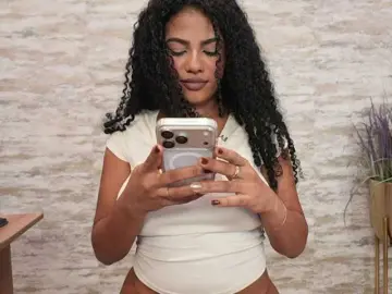 Nahomixjones  live sex cam
