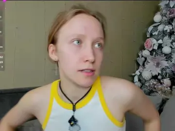 SwettyEllis  live sex cam