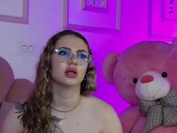 AbbyWhite  live sex cam