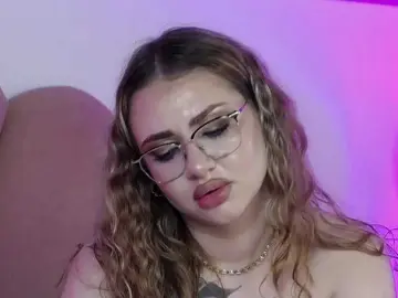 AbbyWhite  live sex cam