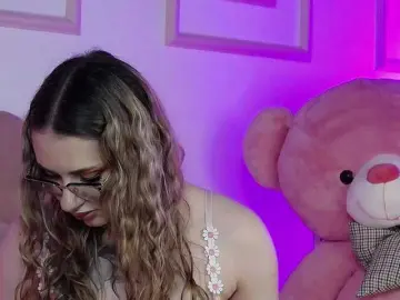 AbbyWhite  live sex cam