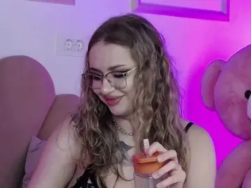 AbbyWhite  live sex cam