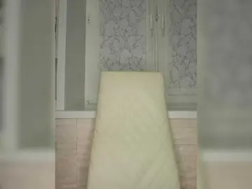 Anesteishen  live sex cam