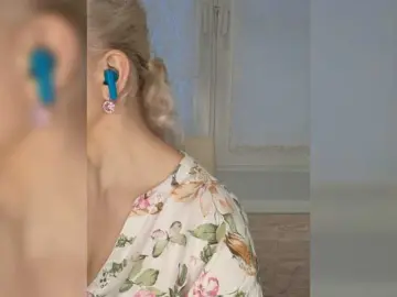 Anesteishen  live sex cam
