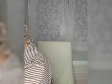 Anesteishen  live sex cam