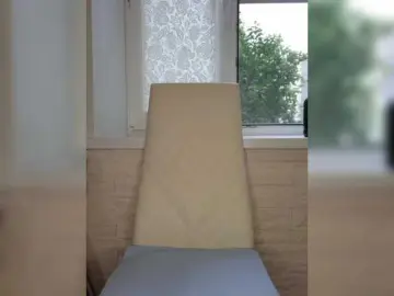 Anesteishen  live sex cam