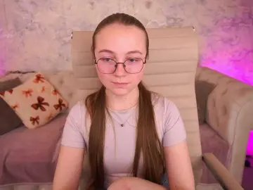 ArrinaWairr  live sex cam