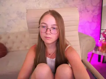 ArrinaWairr  live sex cam