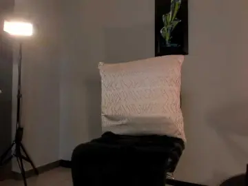 DominiqueVega  live sex cam