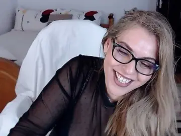 Evamaria2025  live sex cam