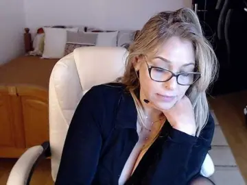 Evamaria2025  live sex cam