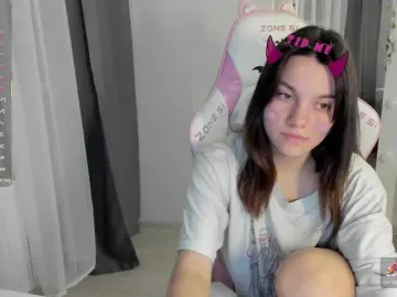 Lisamurm  live sex cam