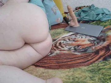 MILAax  live sex cam