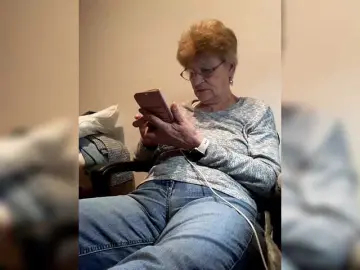 Reife-dame  live sex cam