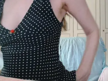 Deadivina  live sex cam