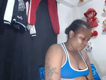 Mamy02  live sex cam
