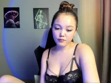 Bellaruine  live sex cam