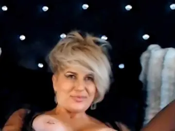 InannaIshtar1  live sex cam