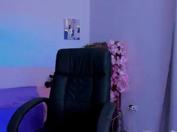 LauraR  live sex cam