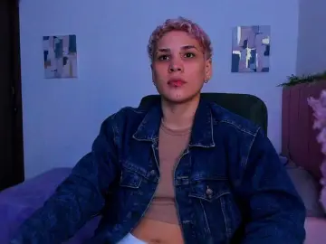 LauraR  live sex cam