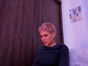 LauraR  live sex cam