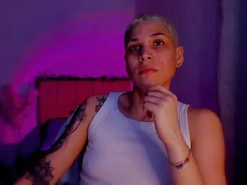 LauraR  live sex cam