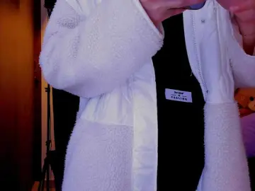 LauraR  live sex cam