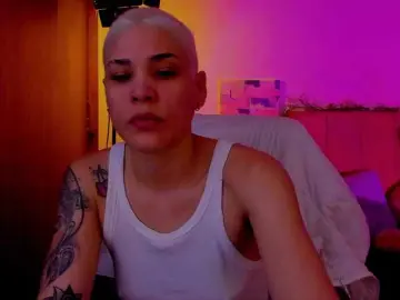 LauraR  live sex cam