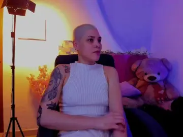 LauraR  live sex cam