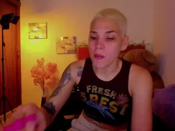 LauraR  live sex cam