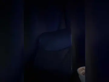 LauraR  live sex cam