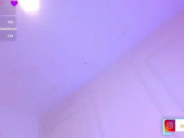 Lia-Monroe  live sex cam