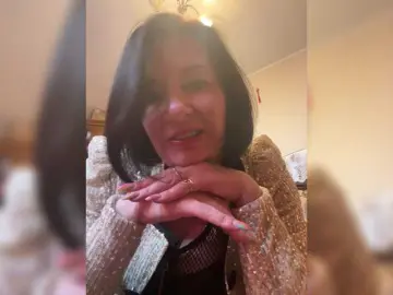 Lola-211  live sex cam