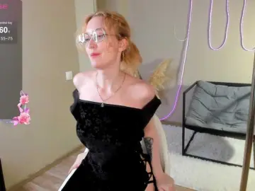 LunaTerry  live sex cam