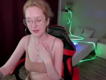 LunaTerry  live sex cam