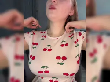 Peach--Alice  live sex cam