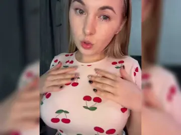 Peach--Alice  live sex cam