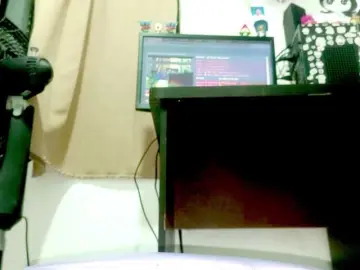 PetiteIvoryqueens  live sex cam