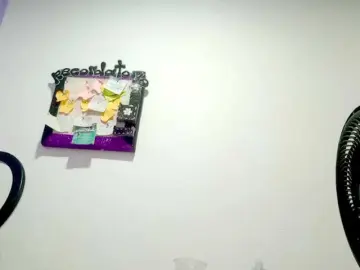 PetiteIvoryqueens  live sex cam