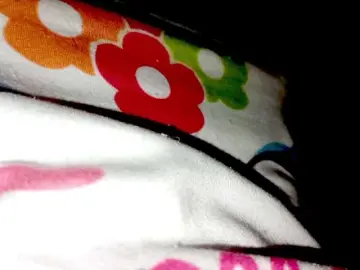 PetiteIvoryqueens  live sex cam