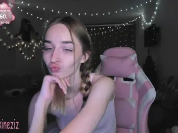 Polikinesis  live sex cam