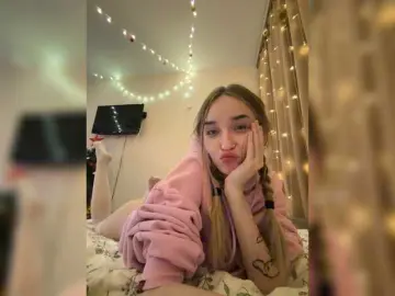 Polikinesis  live sex cam